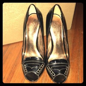 Jessica Simpson patent leather stiletto like new.